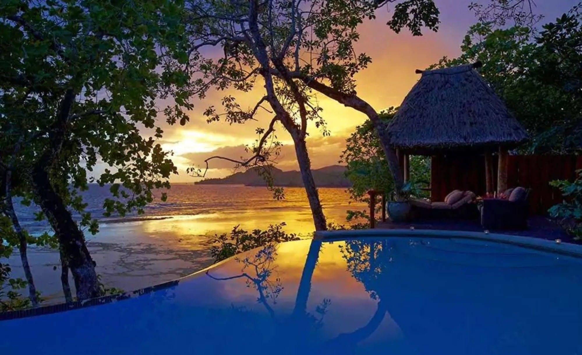 סאבוסאבו Namale Resort And Spa מראה חיצוני תמונה
