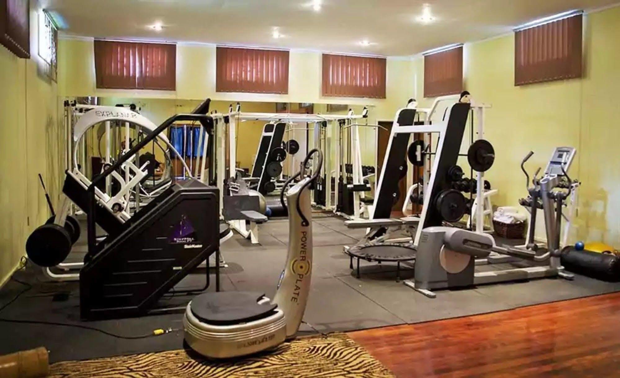 סאבוסאבו Namale Resort And Spa מראה חיצוני תמונה